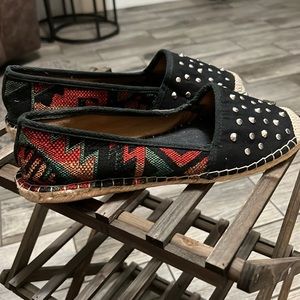 Slip on Fabric Woven Studded Flat Espadrilles Size 9.5